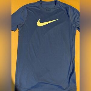 Boys XL Nike Dri-fit t-shirt-Blue and yellow
